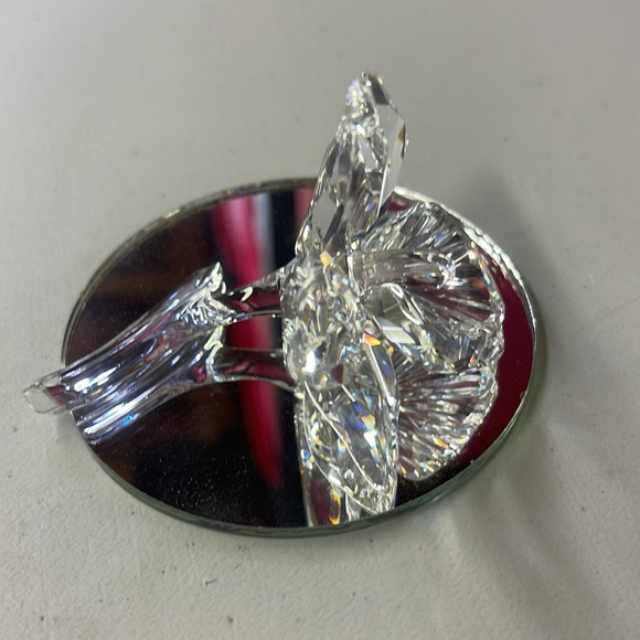 Swarovski Crystal Lilly Retired with Pink Center 3” No Box - Picture 4 of 6